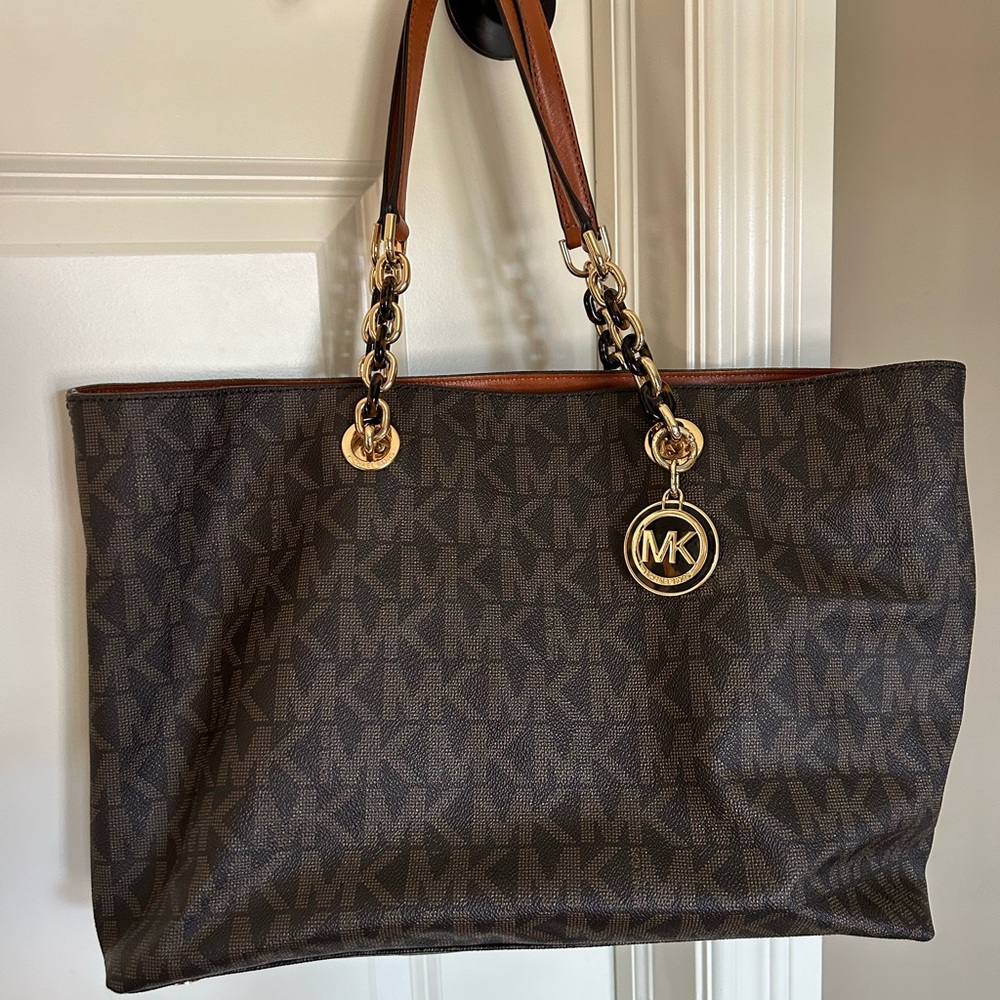 Michael Kors Cynthia Style Large Brown Tote